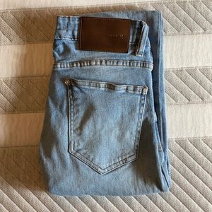 Skinny jeans